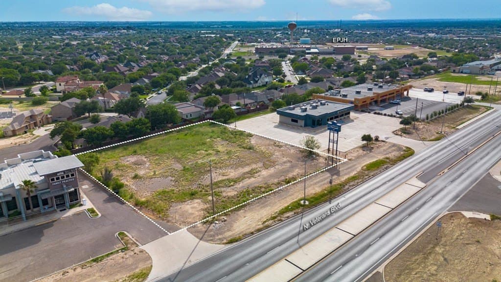 0.97 acres in Maverick County gallery image 4