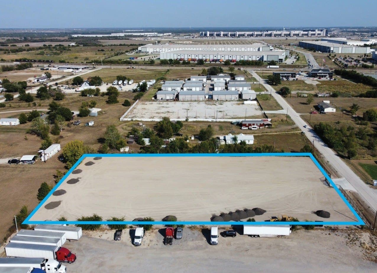 2.34 acres in Denton County gallery image 2