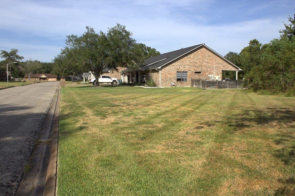 0.33 acres in Austin County - photo 5
