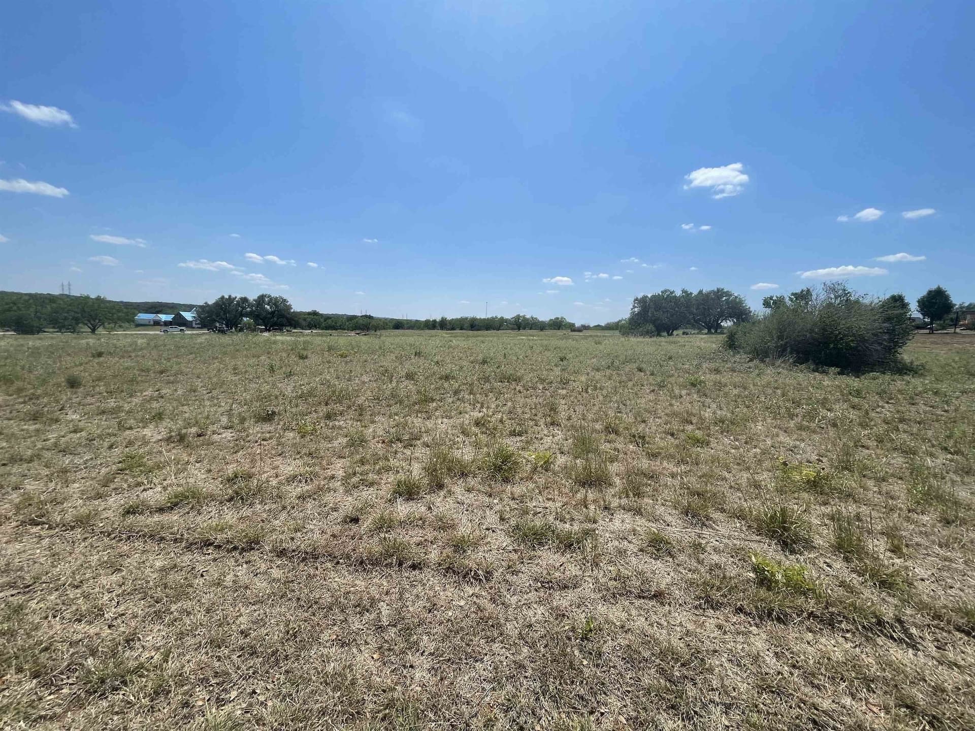 0.98 acres in Llano County gallery image 4