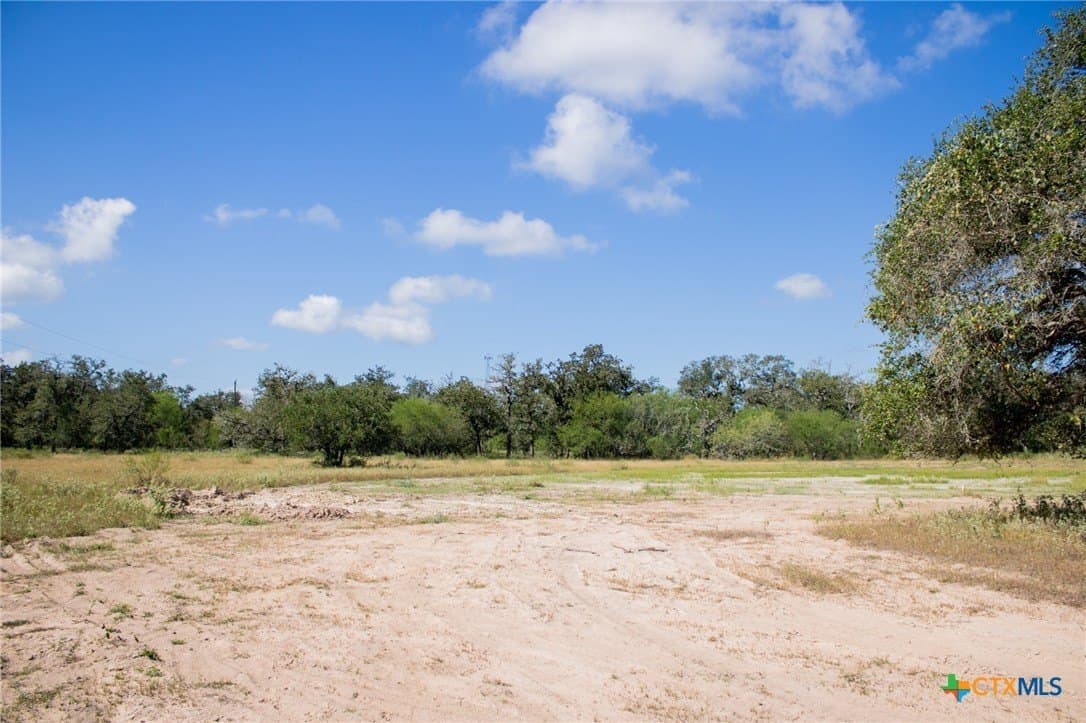 32.25 acres in Goliad County - photo 14