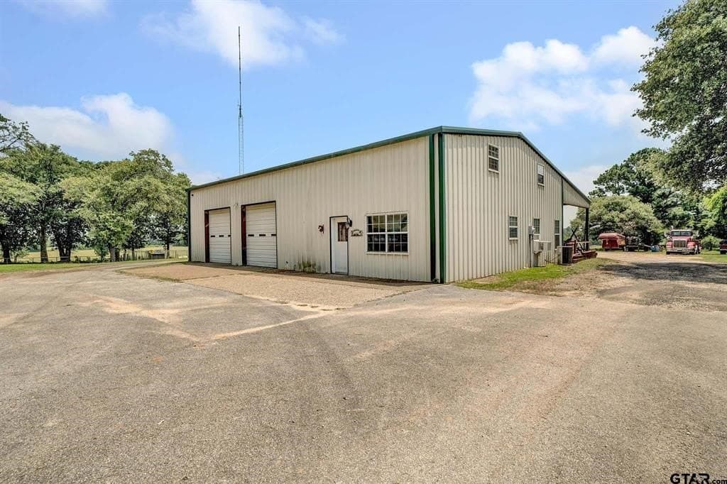 25.36 acres in Smith County gallery image 4