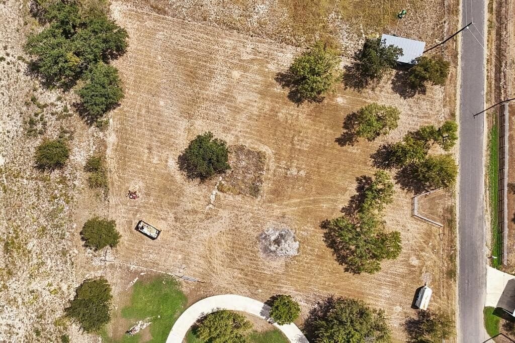 3.79 acres in Kerr County - photo 12
