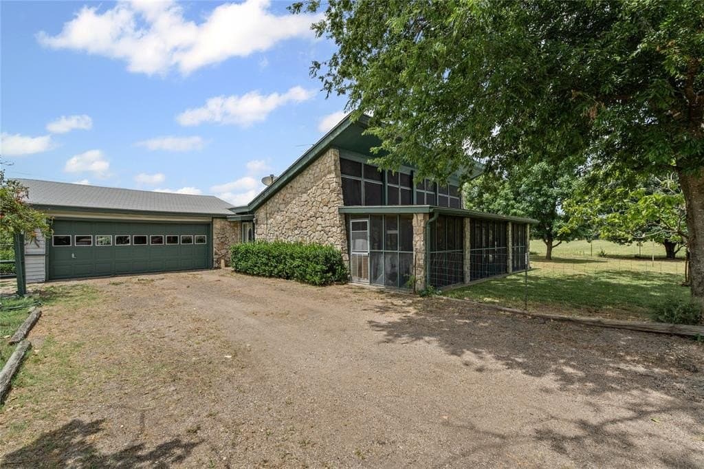 10 acres in Johnson County gallery image 3