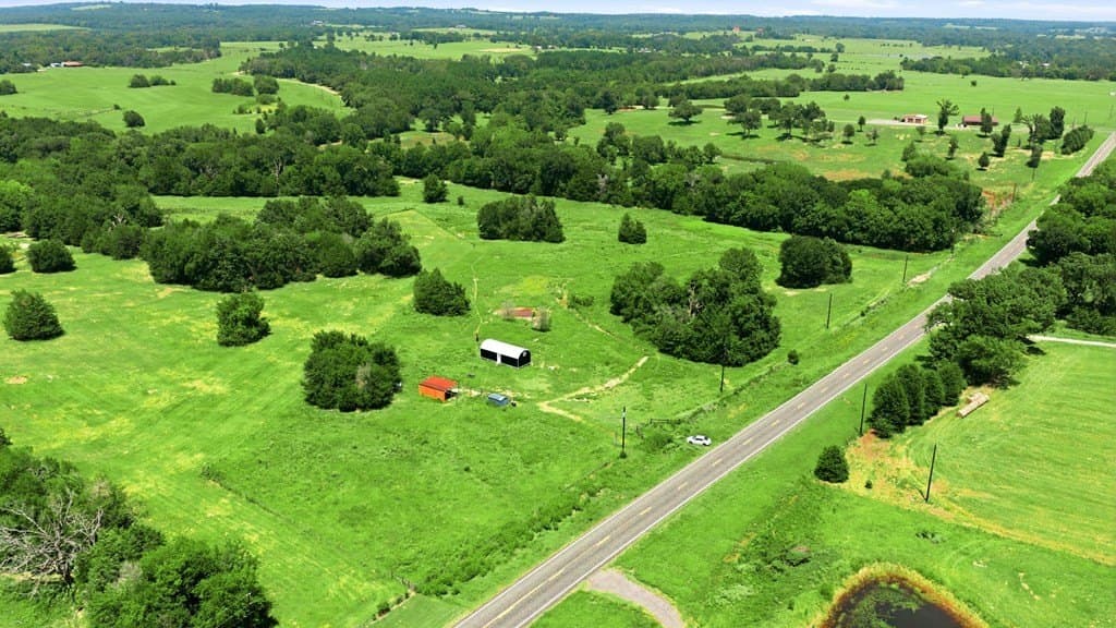 12.36 acres in HENDERSON County gallery image 3