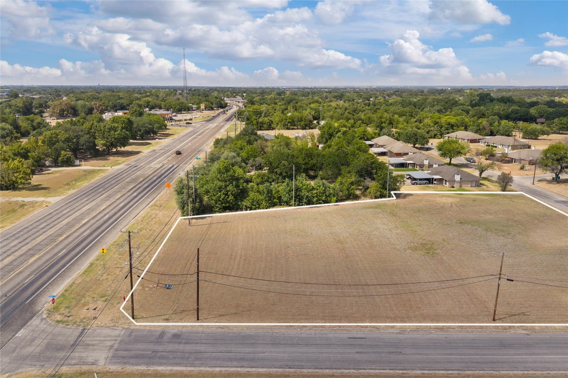 1.63 acres in McLennan County - photo 4