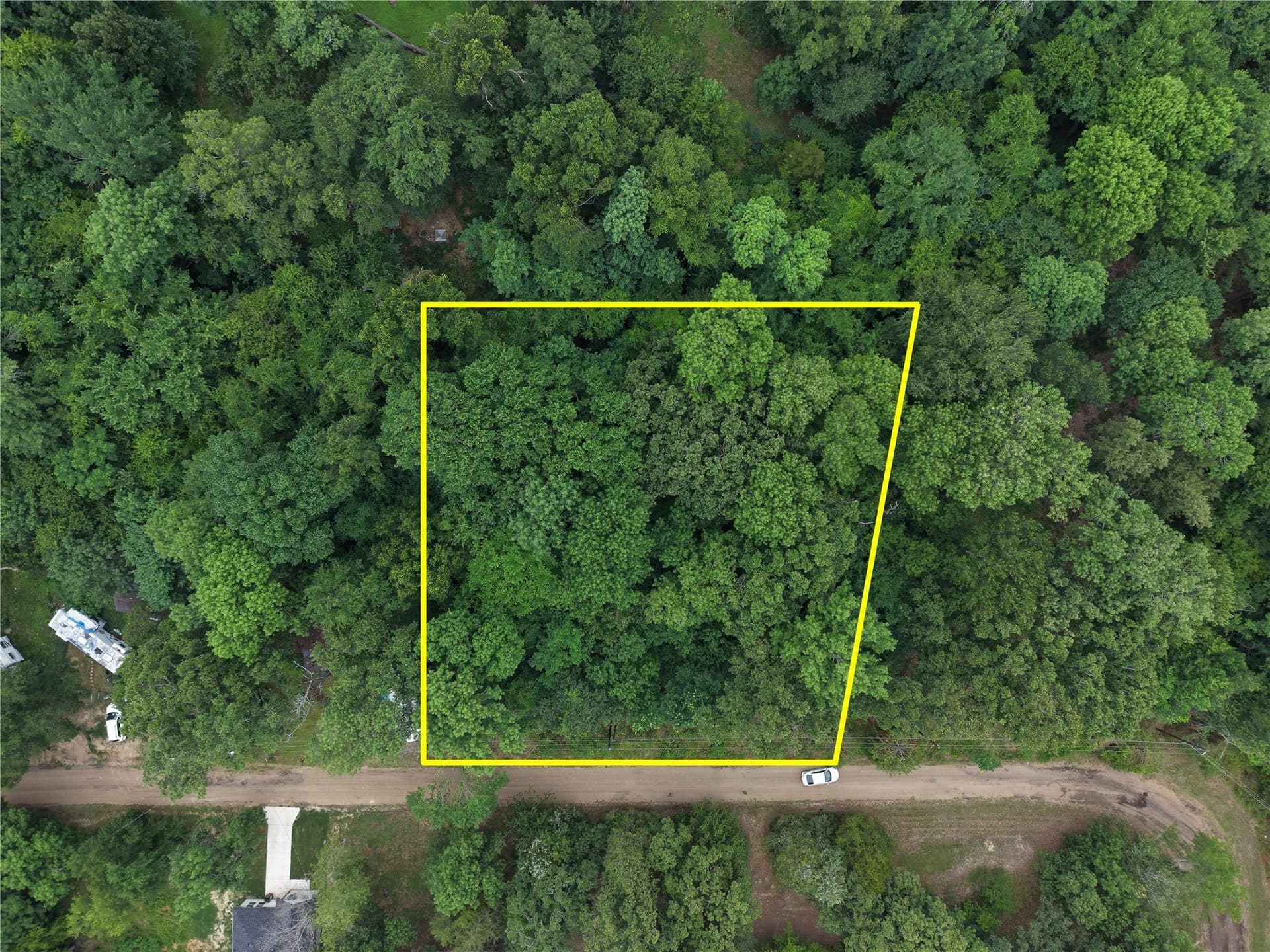 1.1 acres in Henderson County gallery image 2