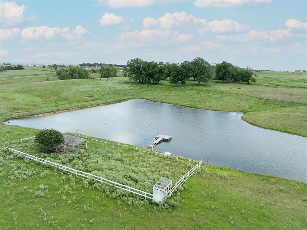 24.1 acres in Fayette County gallery image 4