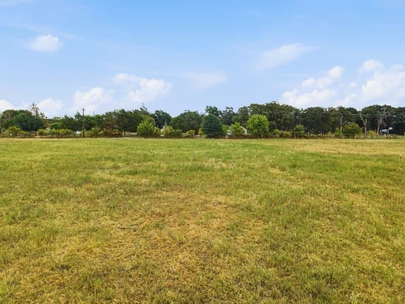 1.47 acres in Henderson County