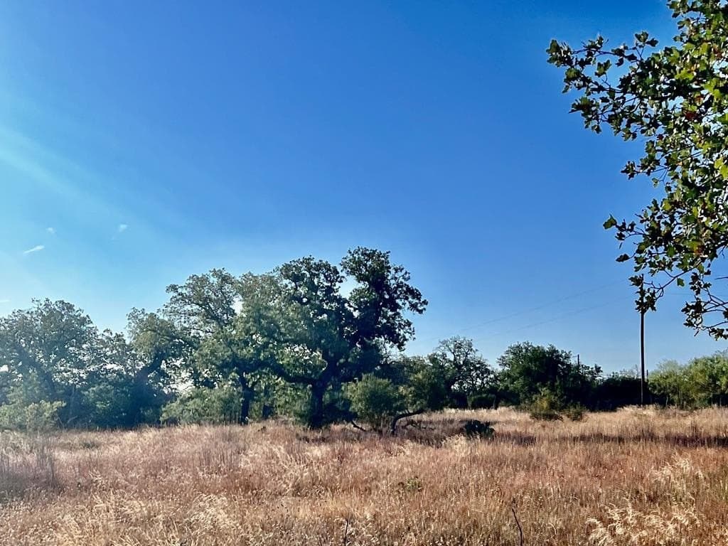 5.2 acres in Llano County