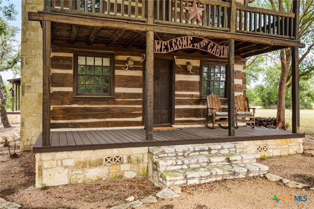 10.93 acres in Gillespie County - photo 4