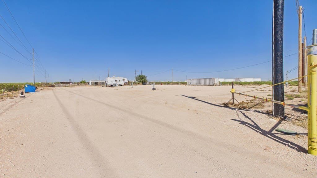 3 acres in Winkler County gallery image 4