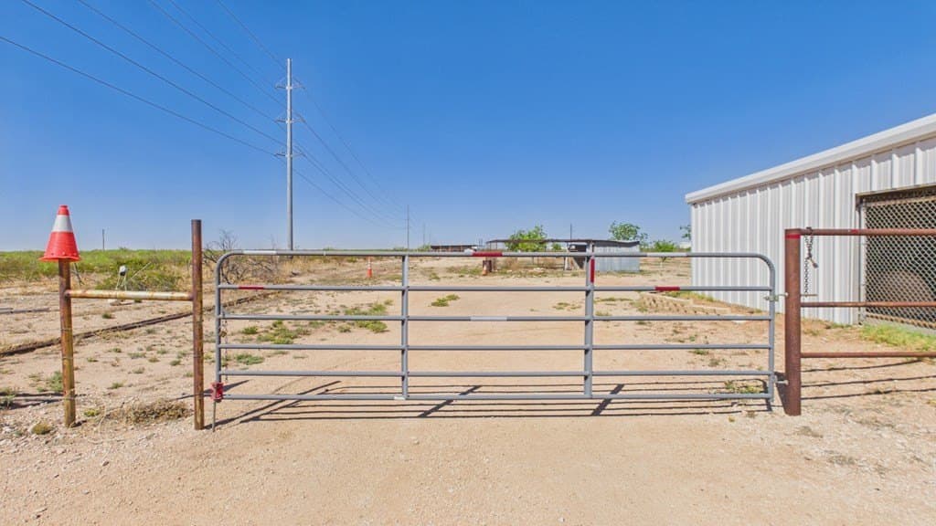 3 acres in Winkler County - photo 12