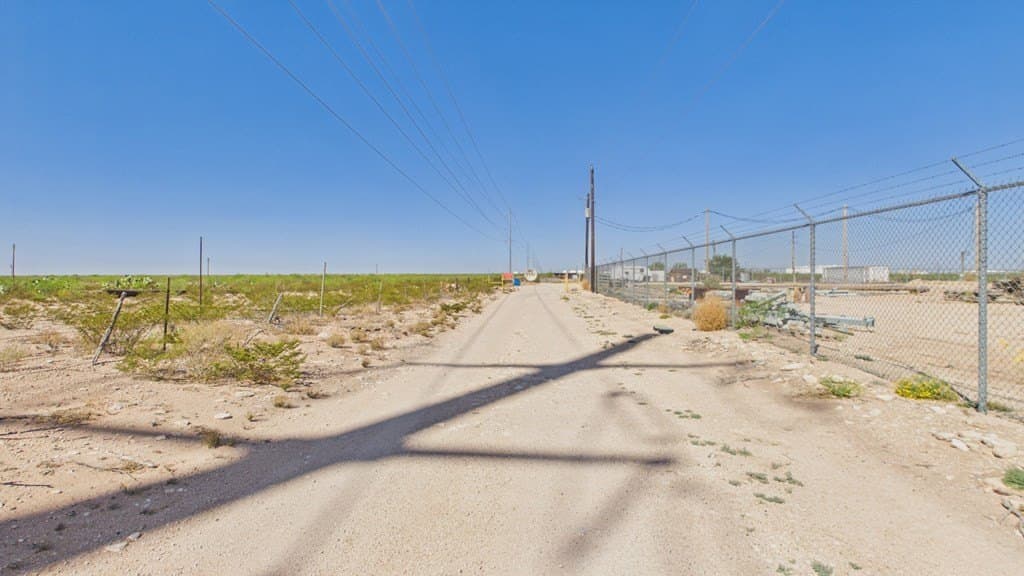 3 acres in Winkler County gallery image 3
