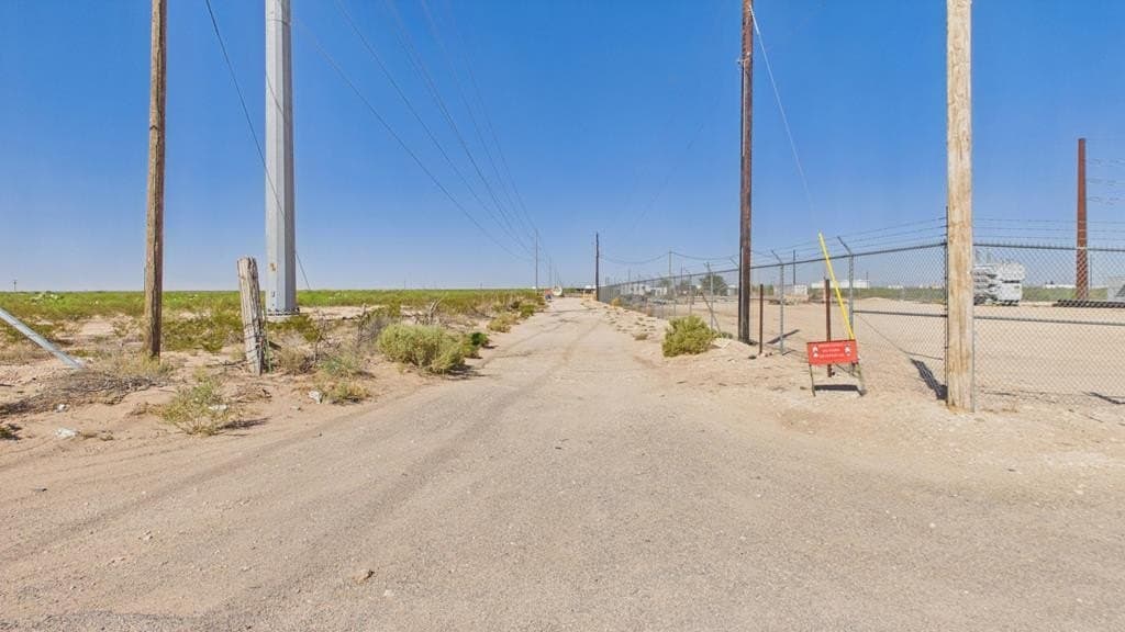 3 acres in Winkler County