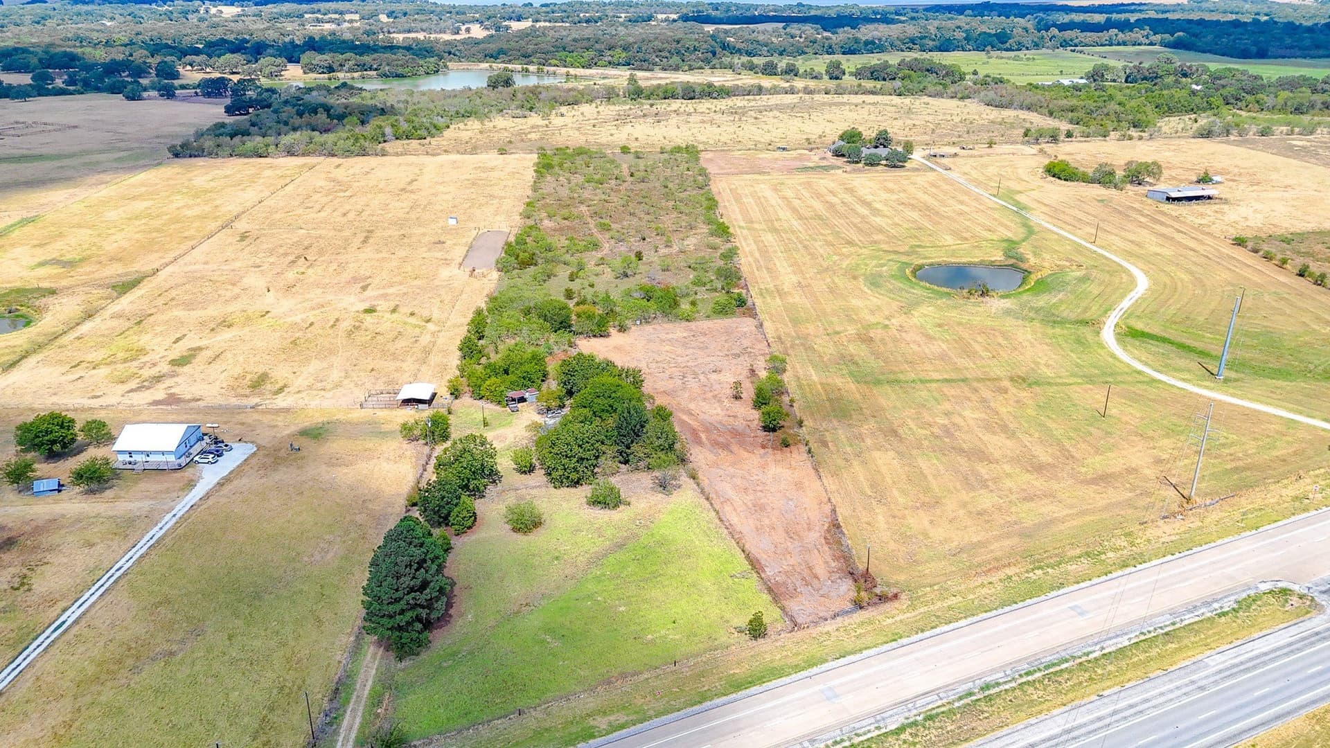 7.84 acres in Navarro County - photo 24