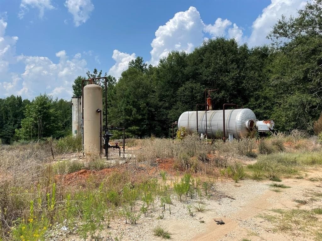 100 acres in Gregg County featured view