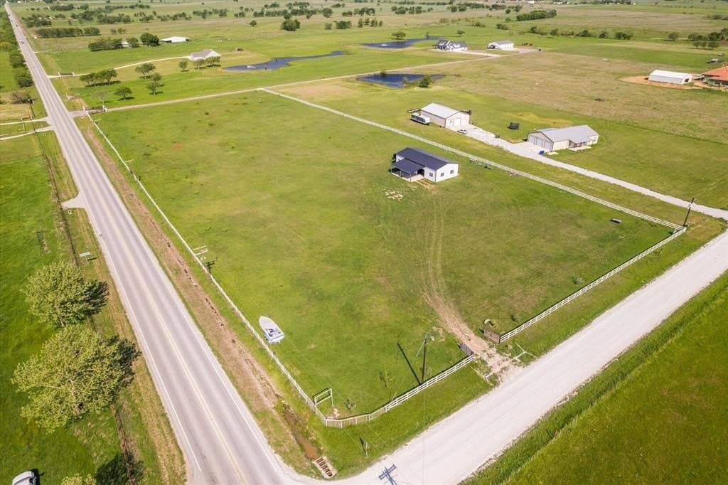 5 acres in Cooke County