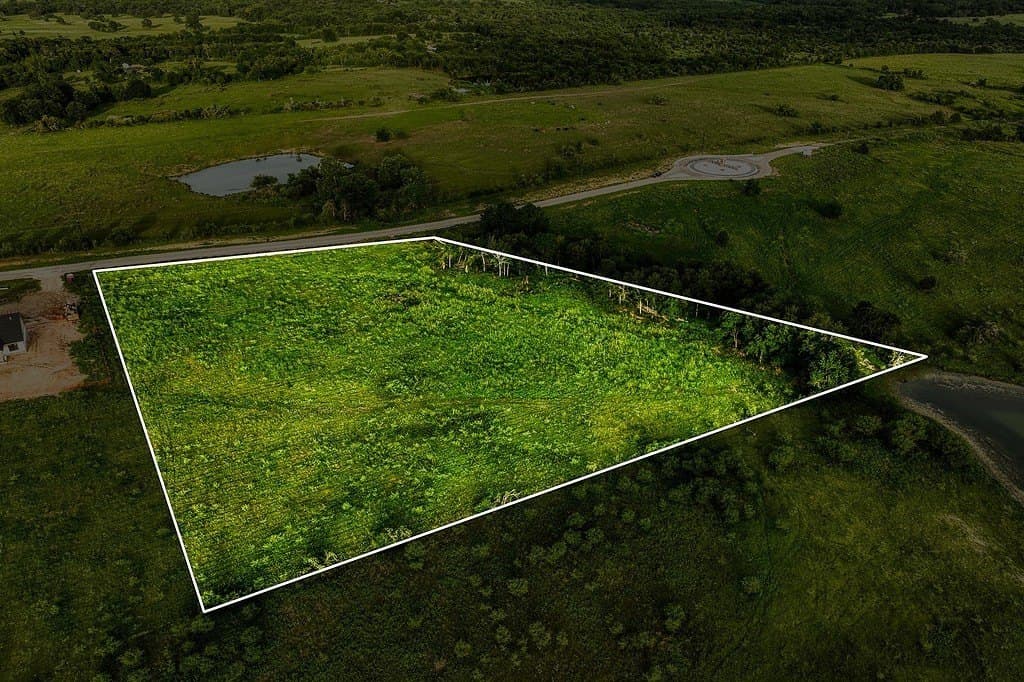 4.37 acres in Washington County gallery image 2