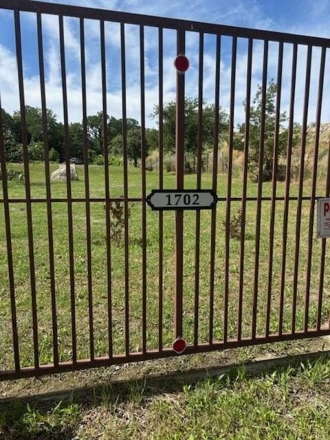 1 acres in Dallas County