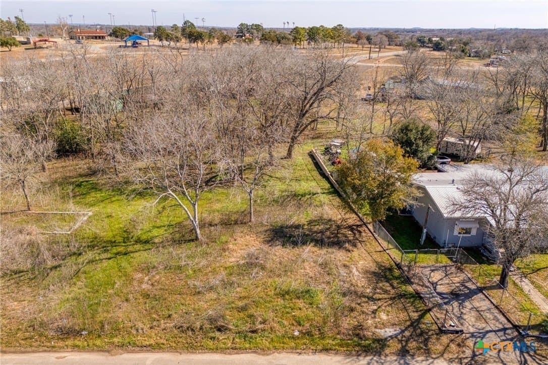 0.32 acres in Caldwell County - photo 6