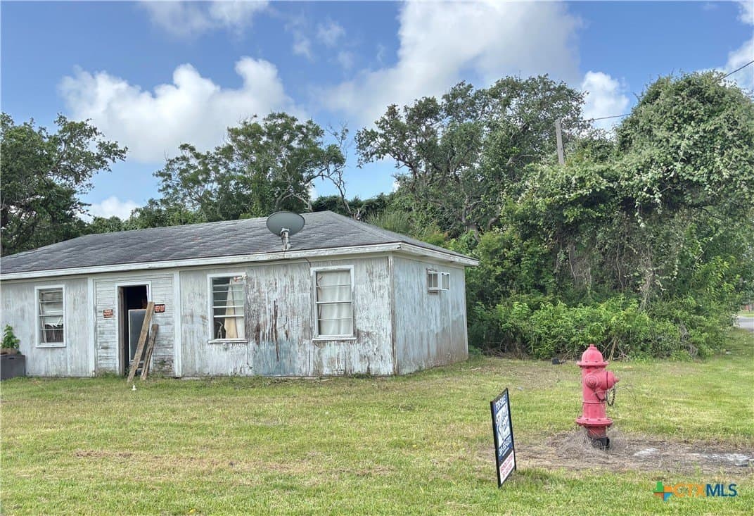 0.72 acres in Calhoun County - photo 10