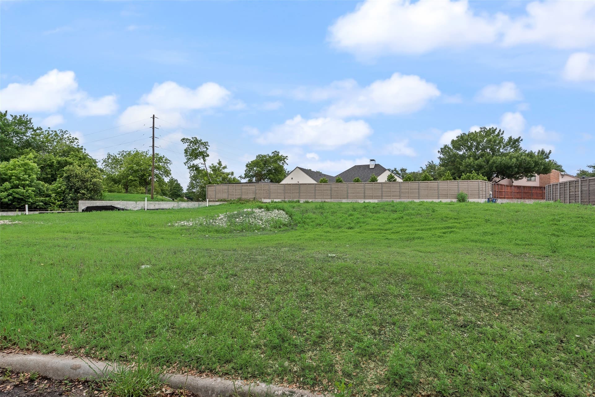 0.45 acres in Dallas County featured view