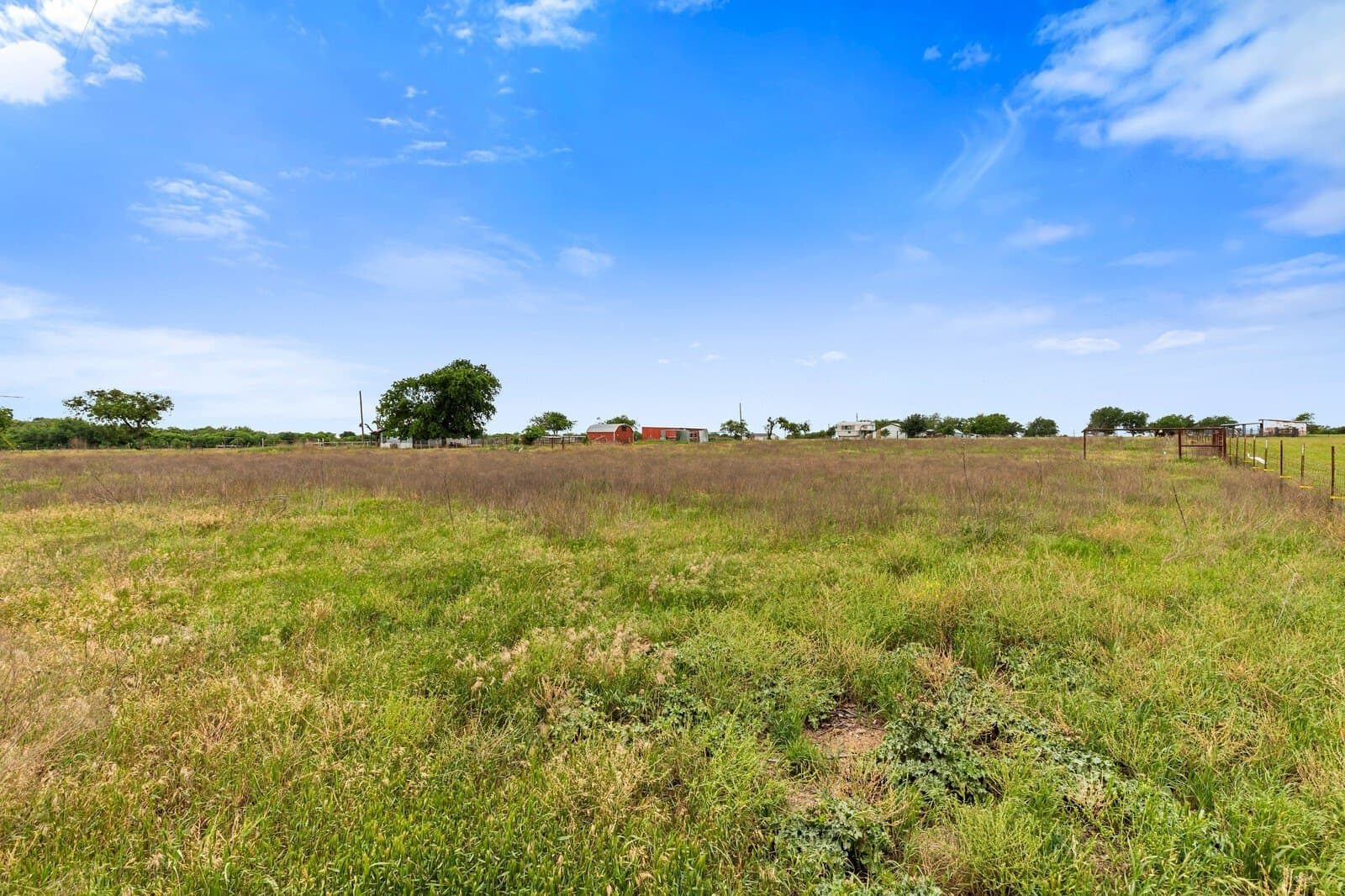 2 acres in McLennan County