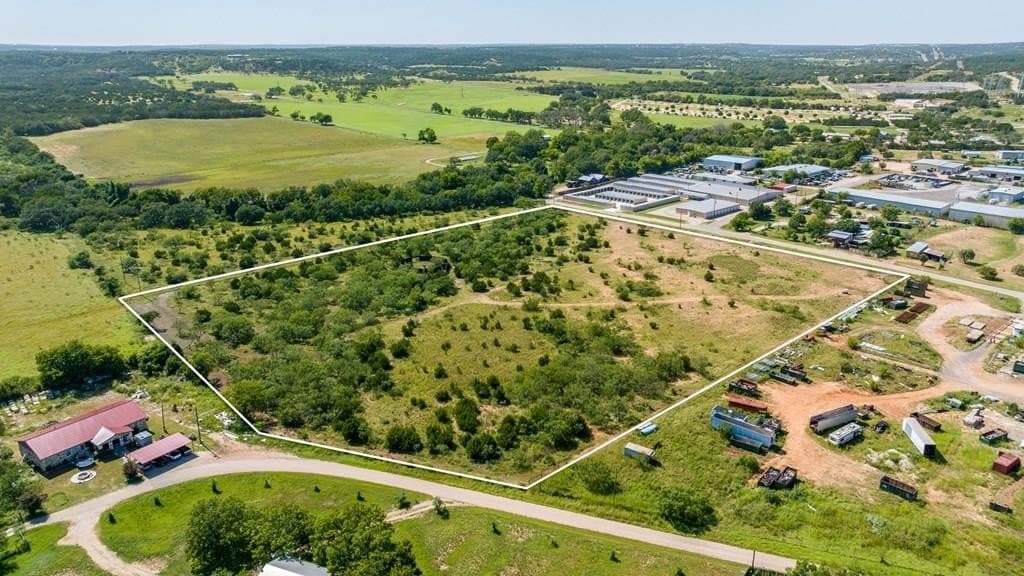 10.77 acres in Gillespie County