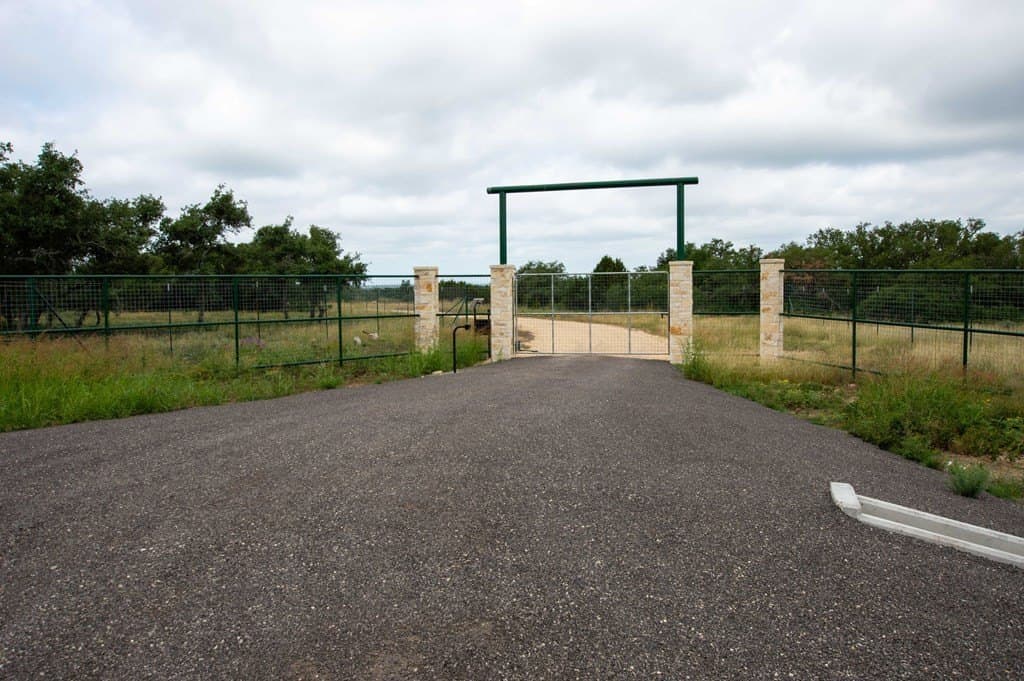44.52 acres in Real County - photo 4