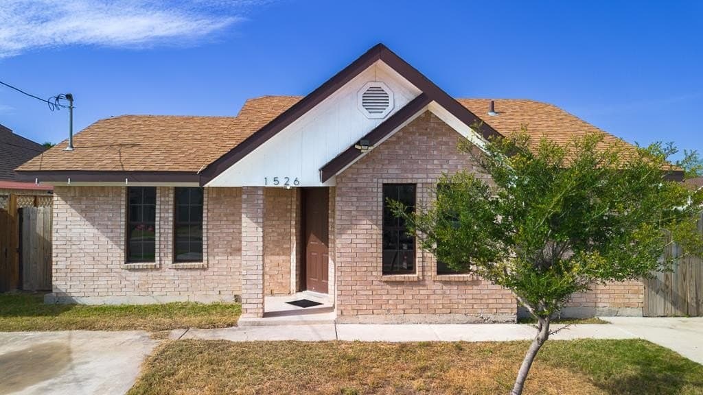 6,900 acres in Maverick County