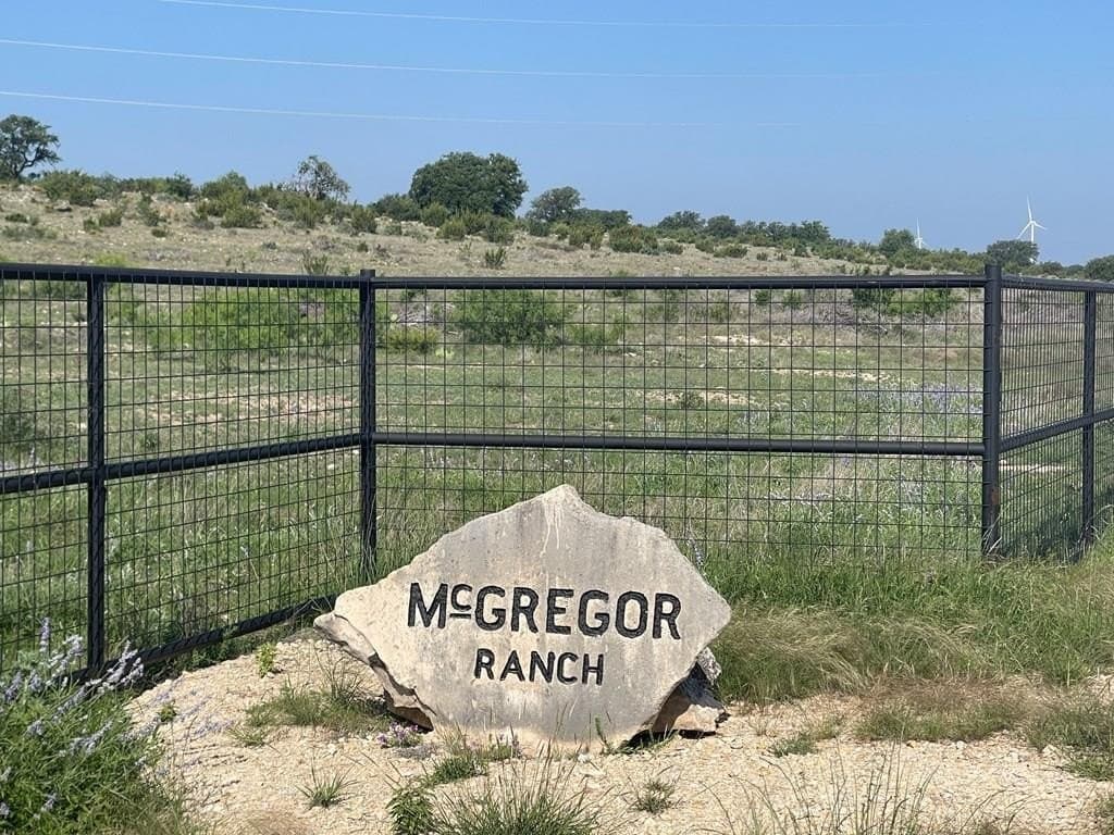 3,176 acres in Tom Green County - photo 2