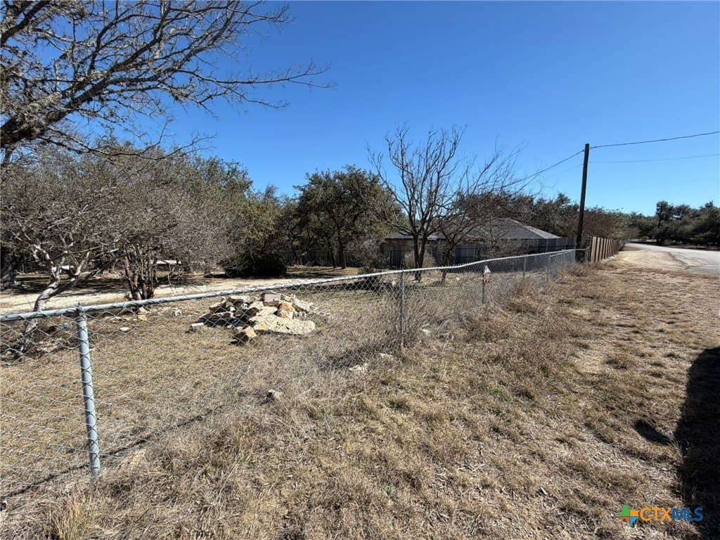 0.23 acres in Comal County gallery image 3