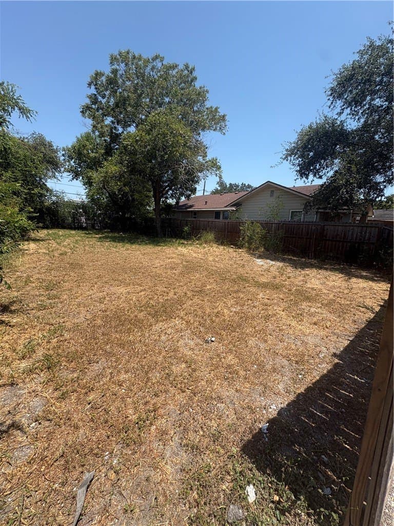 0.09 acres in Nueces County