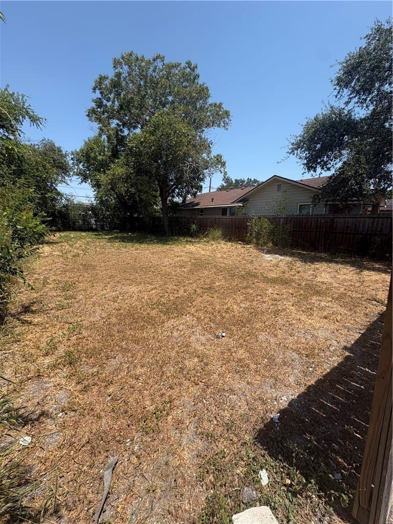 0.09 acres in Nueces County - photo 2