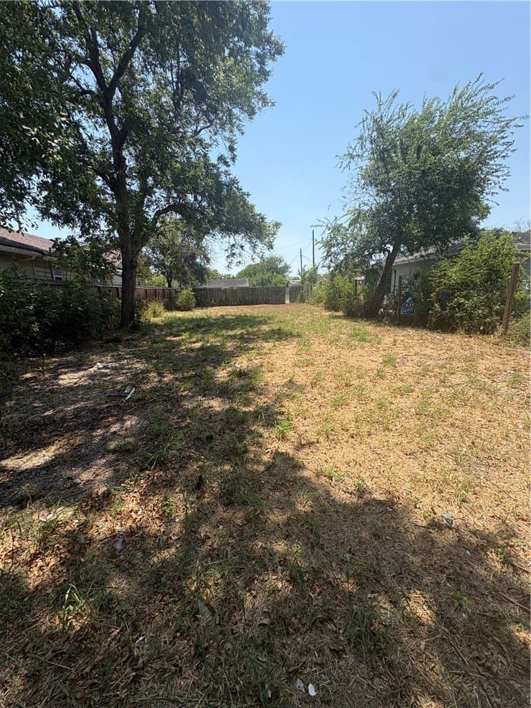 0.09 acres in Nueces County - photo 3