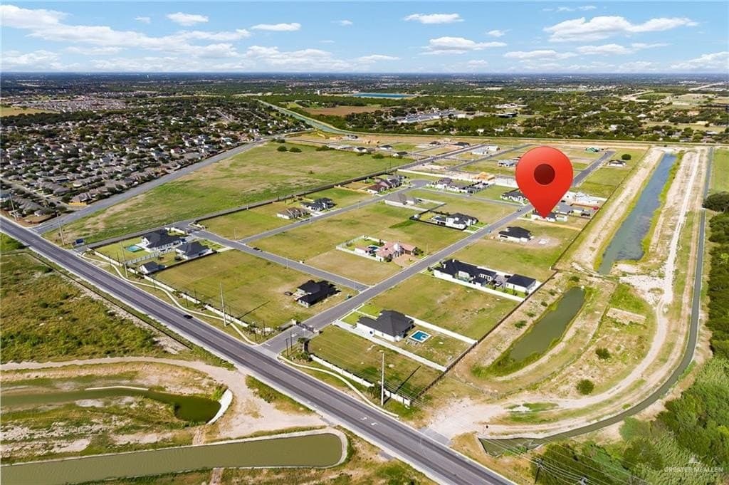 0.5 acres in Hidalgo County - photo 2