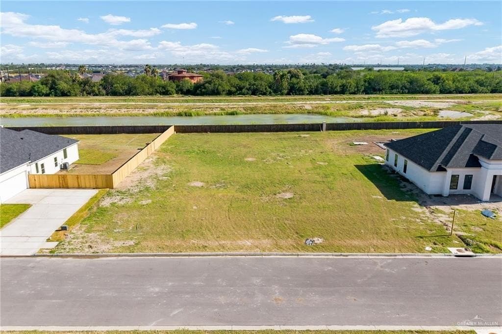 0.5 acres in Hidalgo County - photo 4