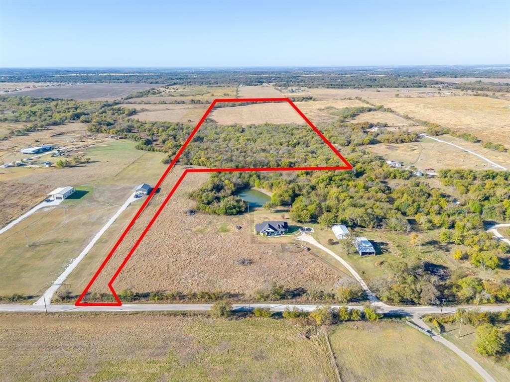 39 acres in Johnson County