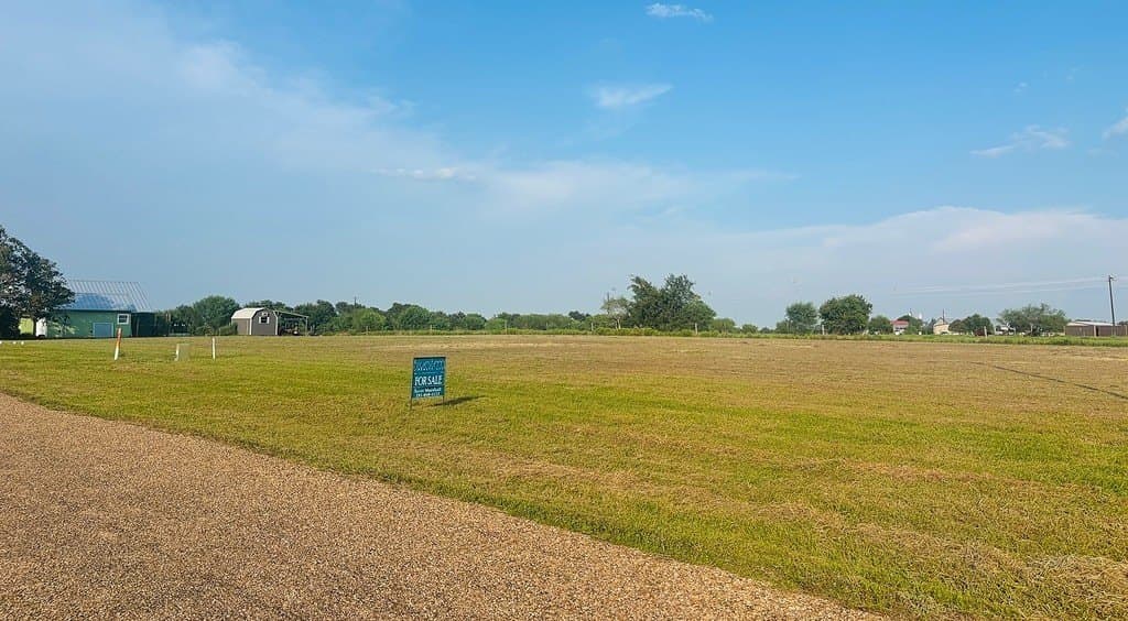 0.41 acres in Fayette County - photo 2