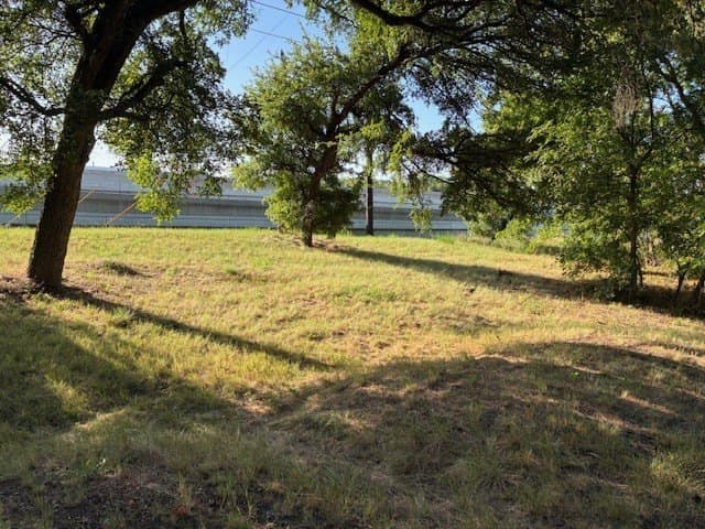 0.75 acres in Dallas County - photo 24