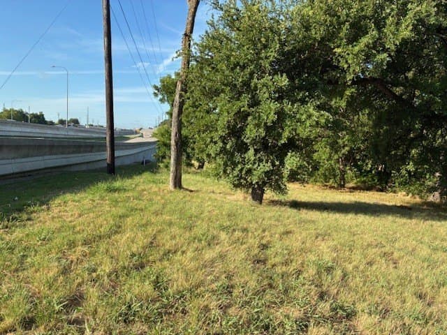 0.75 acres in Dallas County - photo 10