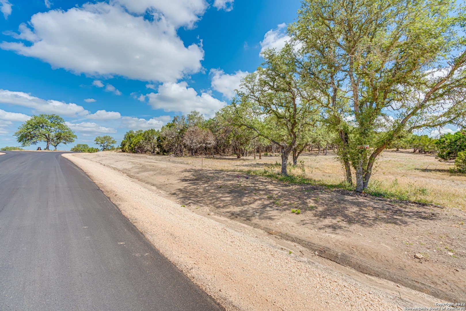 1.02 acres in Comal County gallery image 2