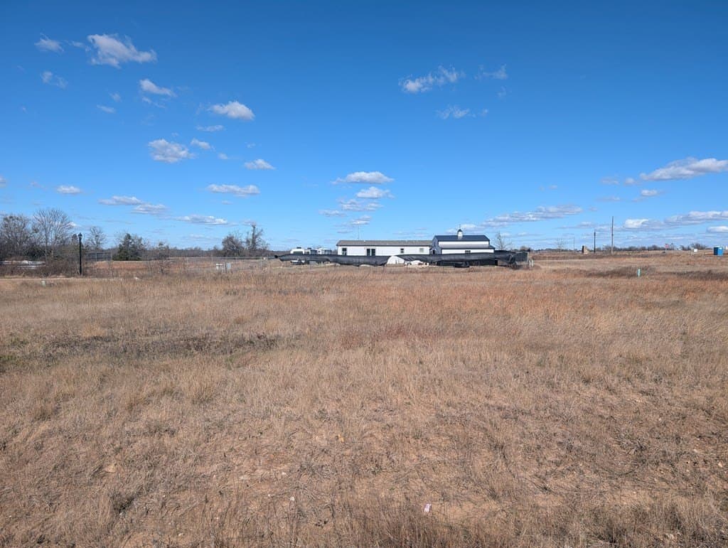 0.36 acres in Henderson County gallery image 3