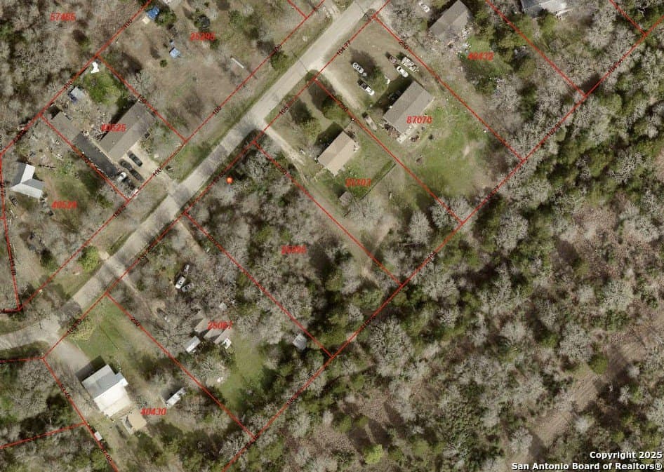 0.76 acres in Bastrop County - photo 9