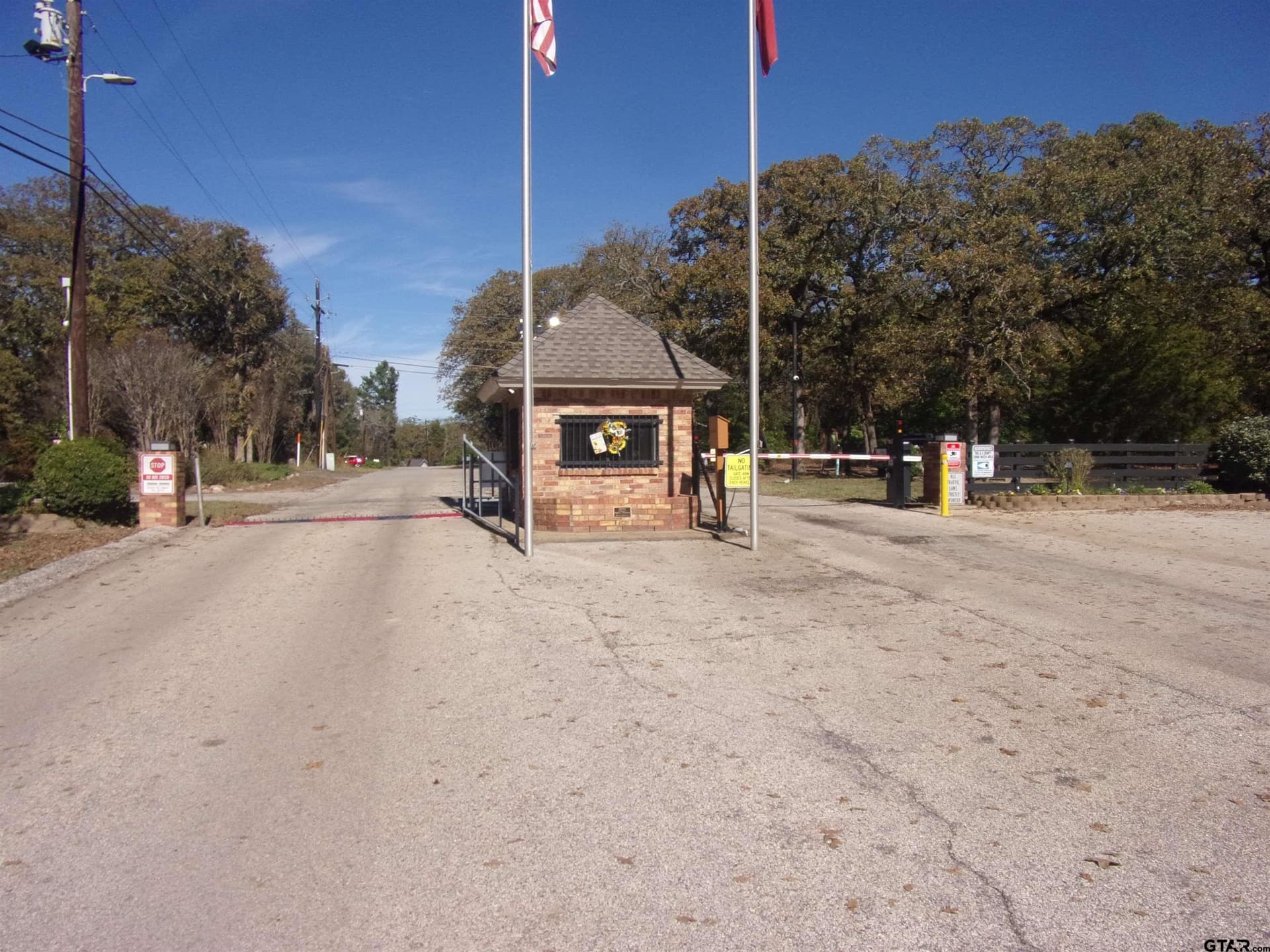 0.88 acres in Van Zandt County - photo 19