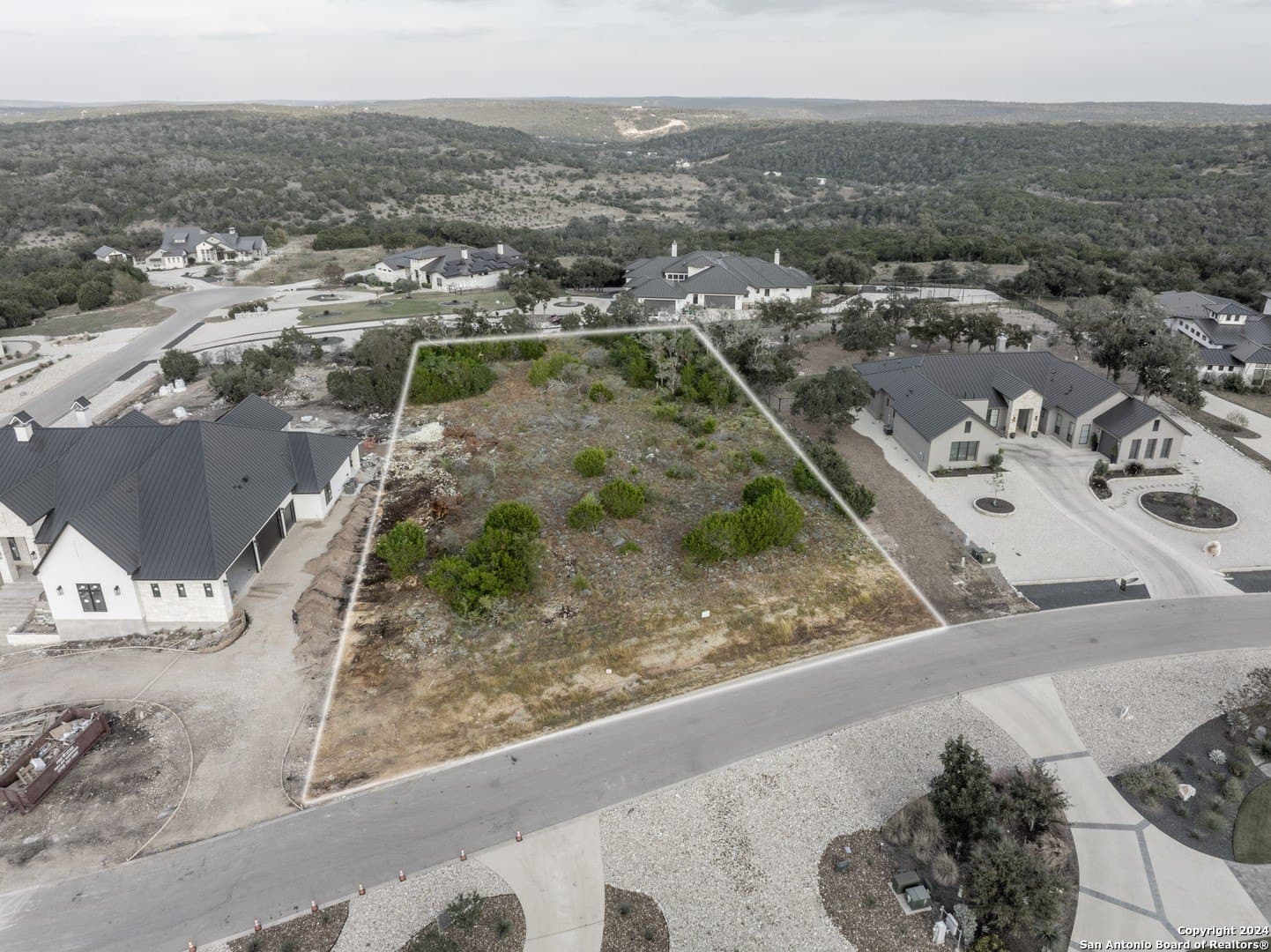 1.01 acres in Comal County - photo 4