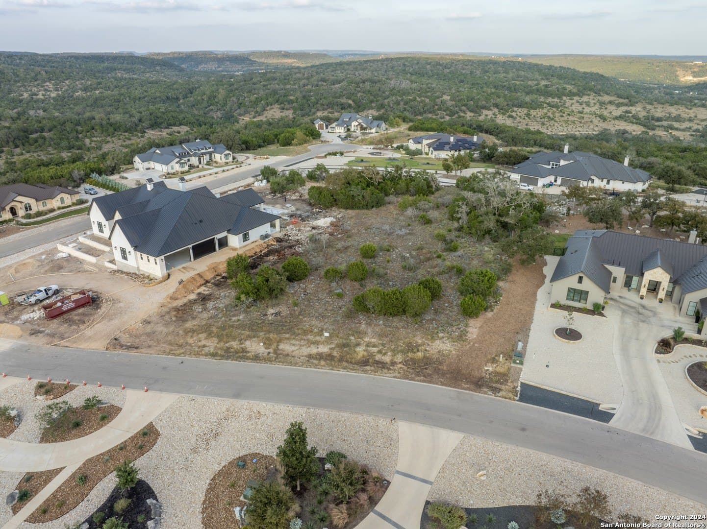 1.01 acres in Comal County - photo 6