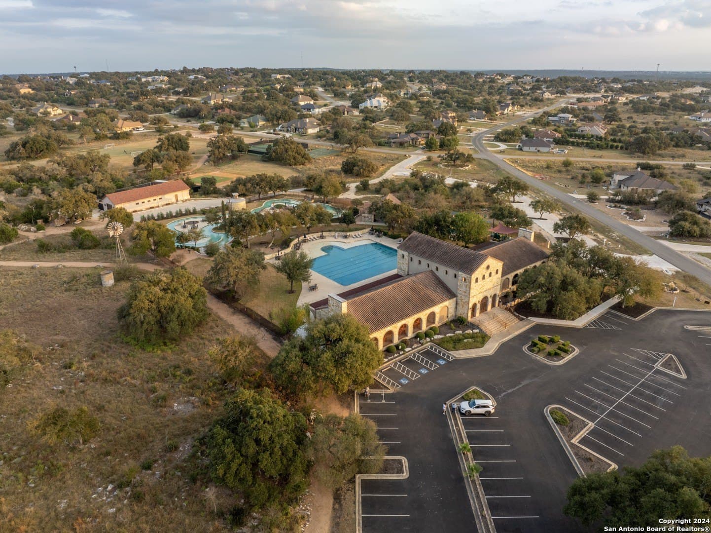 1.01 acres in Comal County - photo 10
