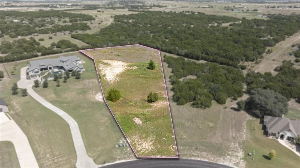 2.97 acres in Hood County